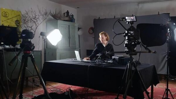 Video Mastery: Filming and Editing beautiful 1-minute Films